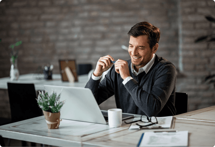 Fleek Vertex AI and machine learning services featuring custom LLM integration and automated data intelligence solutions